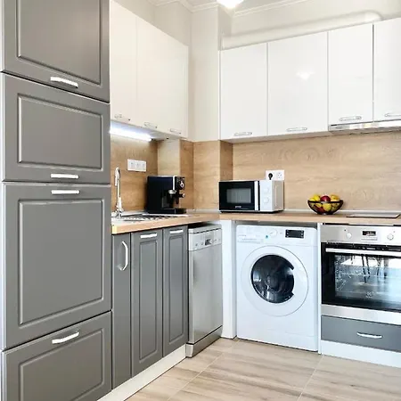 Private For 4 Guests And Parking * Plovdiv