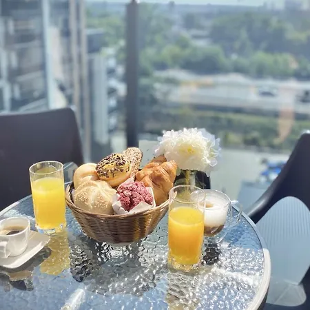 Private For 4 Guests And Parking Apartamento