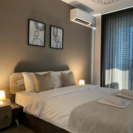 Private For 4 Guests And Parking *