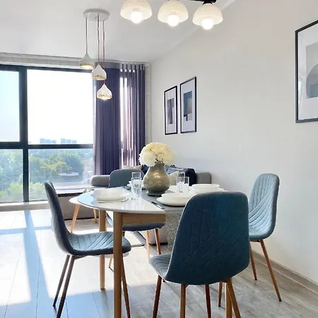 Private For 4 Guests And Parking Apartment *