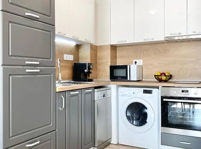 Private For 4 Guests And Parking * Plovdiv