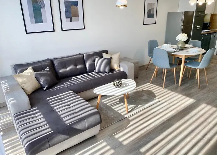 Private For 4 Guests And Parking Apartamento