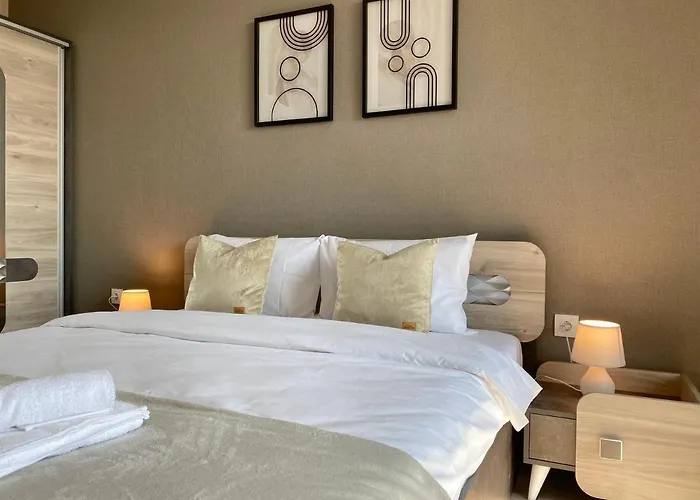 Apartamento Private For 4 Guests And Parking