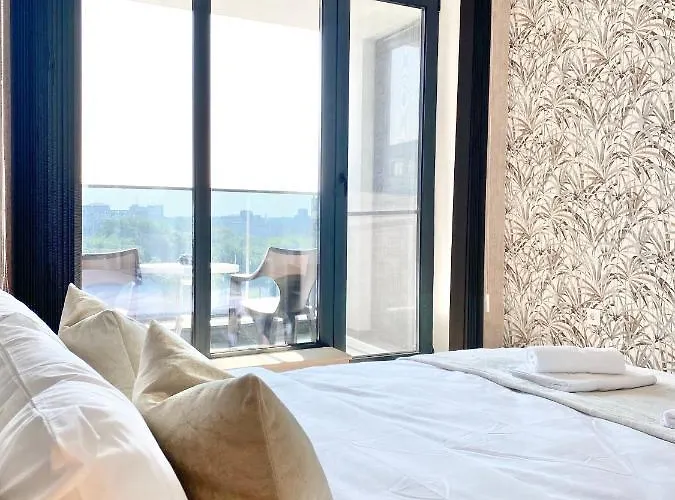 Private For 4 Guests And Parking Apartamento