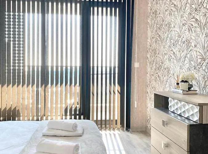 Private For 4 Guests And Parking *