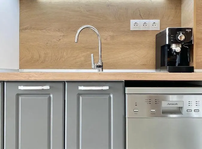 Private For 4 Guests And Parking Apartamento